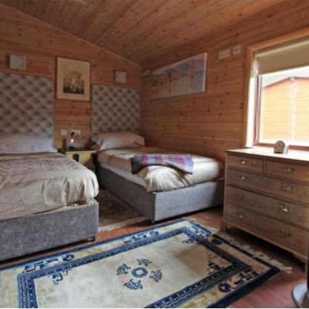 Astbury Falls Luxury Retreats Eardington Екстер'єр фото