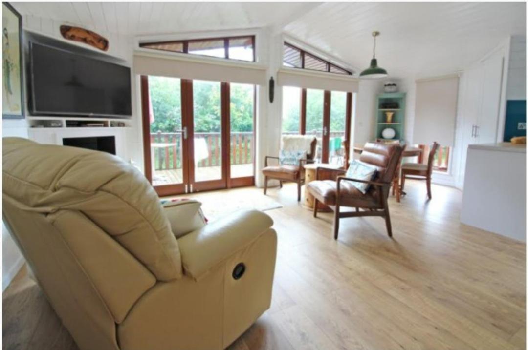 Astbury Falls Luxury Retreats Eardington Екстер'єр фото