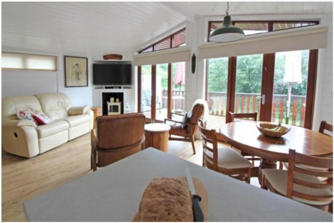 Astbury Falls Luxury Retreats Eardington Екстер'єр фото
